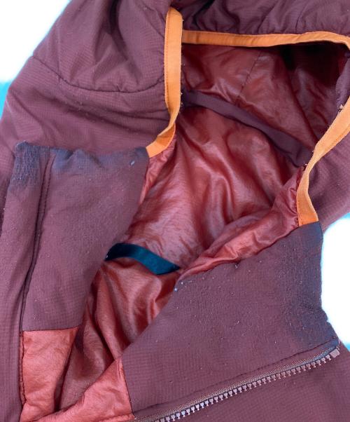 ARC'TERYX（アークテリクス）ARC'TERYX (アークテリクス) ATOM LT HOODY　アトムLTフーディー レッド サイズ:記載なしの為実寸参照の古着・服飾アイテム