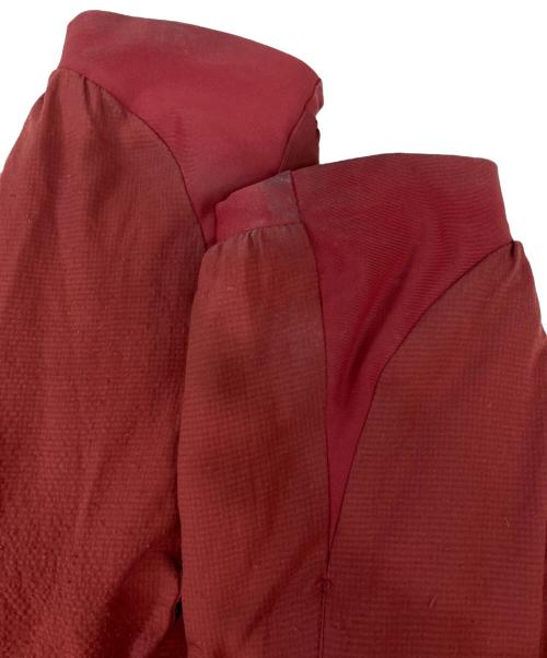 ARC'TERYX（アークテリクス）ARC'TERYX (アークテリクス) ATOM LT HOODY　アトムLTフーディー レッド サイズ:記載なしの為実寸参照の古着・服飾アイテム