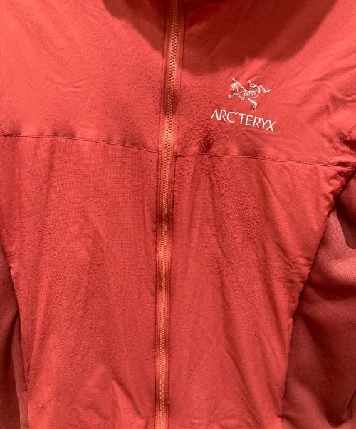 ARC'TERYX（アークテリクス）ARC'TERYX (アークテリクス) ATOM LT HOODY　アトムLTフーディー レッド サイズ:記載なしの為実寸参照の古着・服飾アイテム