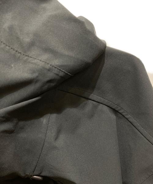 TIGHTBOOTH PRODUCTION（タイトブースプロダクション）TIGHTBOOTH PRODUCTION (タイトブースプロダクション) 3 LAYER MOUNTAIN PARKA　3レイヤーマウンテンパーカー ブラック サイズ:XLの古着・服飾アイテム