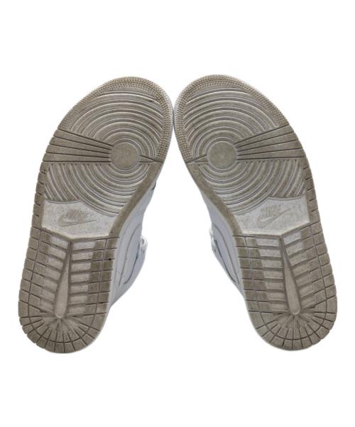 NIKE（ナイキ）NIKE (ナイキ) Air Jordan 1 Mid（エア ジョーダン ワン ミッド） ホワイト サイズ:23.5の古着・服飾アイテム