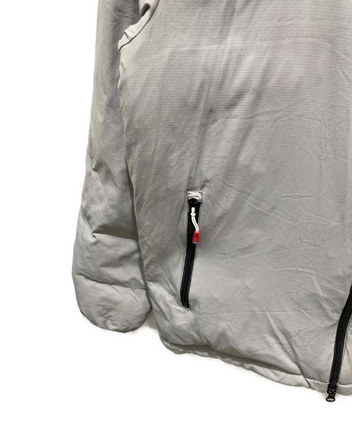 CHUMS（チャムス）CHUMS (チャムス) エアトレイル ストレッチ ダウン パーカー グレー サイズ:Ｍの古着・服飾アイテム