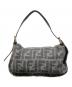 FENDI (フェンディ) ロゴ総柄ワンショルダーバッグ　ズッカ　マンマバゲット グレー：150000円