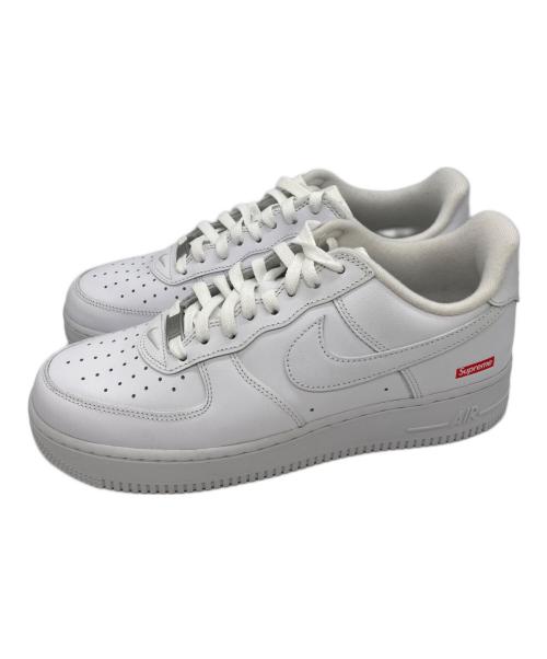 NIKE（ナイキ）NIKE (ナイキ) SUPREME (シュプリーム) エアフォース 1 ロー　AIR FORCE1 LOW ホワイト サイズ:28の古着・服飾アイテム