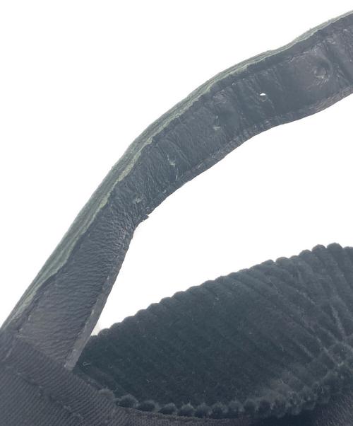 SUPREME（シュプリーム）SUPREME (シュプリーム) Corduroy Camp Cap　コーデュロイキャンプキャップ ブラックの古着・服飾アイテム