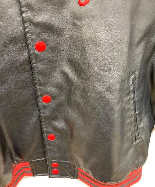 GUESS（ゲス）GUESS (ゲス) BETTY BOOP (ベティー・ブープ) GO BETTY BOOP UNISEX PU JACK　ゴーベティーブープユニセックスピーユージャケット　コーチジャケット ブラック サイズ:LLの古着・服飾アイテム