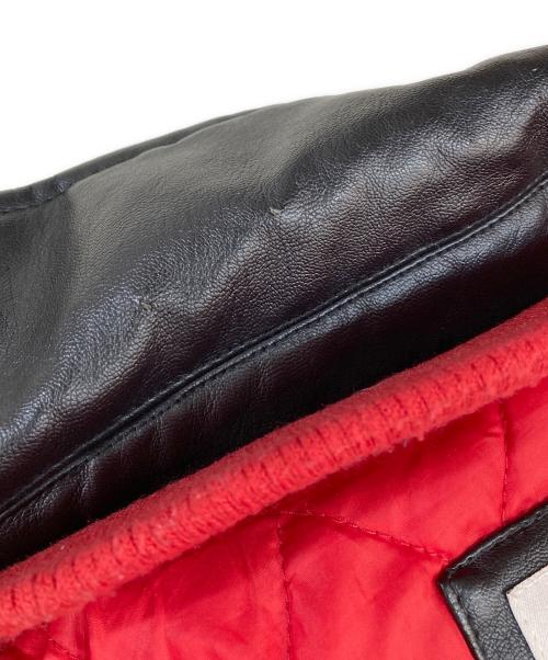 GUESS（ゲス）GUESS (ゲス) BETTY BOOP (ベティー・ブープ) GO BETTY BOOP UNISEX PU JACK　ゴーベティーブープユニセックスピーユージャケット　コーチジャケット ブラック サイズ:LLの古着・服飾アイテム