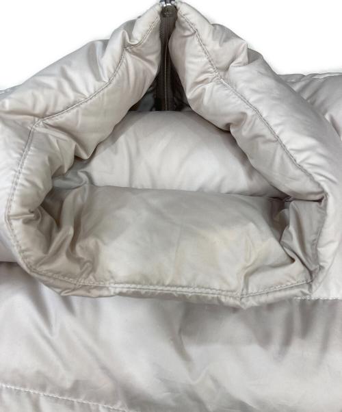 MONCLER（モンクレール）MONCLER (モンクレール) TREOMPAN　ロゴパッチダウンベスト ベージュ サイズ:1の古着・服飾アイテム