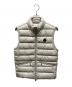 MONCLER（モンクレール）の古着「TREOMPAN　ロゴパッチダウンベスト」｜ベージュ