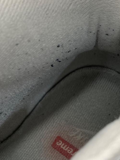 NIKE（ナイキ）NIKE (ナイキ) SUPREME (シュプリーム) AIR FORCE1 MID エア フォース 1 ミッド ホワイト サイズ:27㎝の古着・服飾アイテム