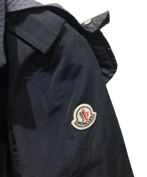 MONCLER（モンクレール）MONCLER (モンクレール) HIROMI　フーデッドショートトレンチコートート ネイビーの古着・服飾アイテム