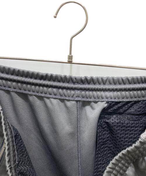 Needles（ニードルズ）Needles (ニードルズ) BREATH (ブレス) NARROW TRACK PANT　ナロートラックパンツ グレー サイズ:XLの古着・服飾アイテム