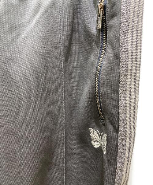 Needles（ニードルズ）Needles (ニードルズ) BREATH (ブレス) NARROW TRACK PANT　ナロートラックパンツ グレー サイズ:XLの古着・服飾アイテム