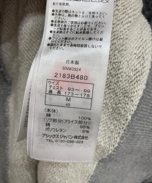 Onitsuka Tiger（オニツカタイガー）Onitsuka Tiger (オニツカタイガー) PRINTED SWEAT HOODIE グレー サイズ:Ｍ 未使用品の古着・服飾アイテム