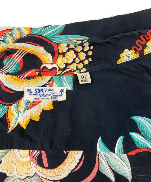 Sun Surf（サンサーフ）Sun Surf (サンサーフ) HAWAIIAN SHIRT “MACINTOSH UKULELE” ブラック サイズ:Ｌの古着・服飾アイテム