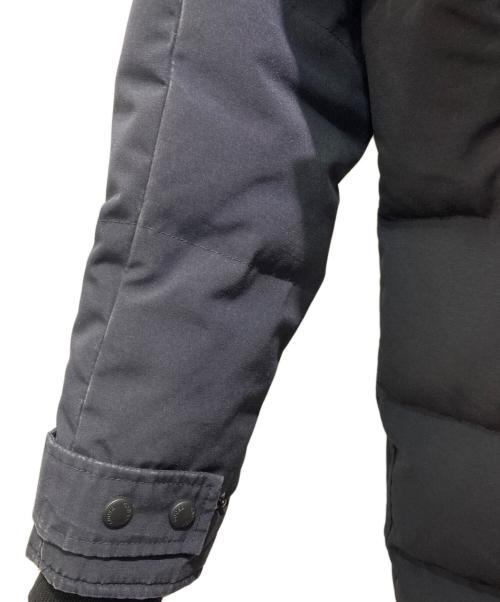 CANADA GOOSE（カナダグース）CANADA GOOSE (カナダグース) MACKENZIE(マッケンジー） /ダウンコート ネイビー サイズ:Mの古着・服飾アイテム