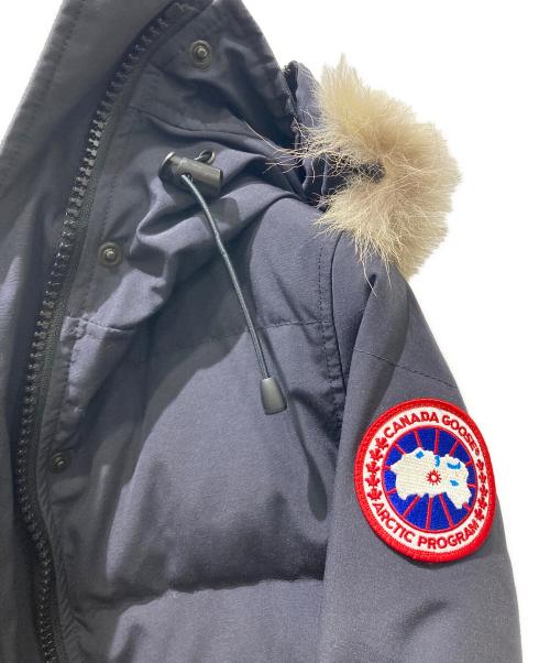 CANADA GOOSE（カナダグース）CANADA GOOSE (カナダグース) MACKENZIE(マッケンジー） /ダウンコート ネイビー サイズ:Mの古着・服飾アイテム