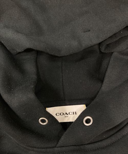 COACH（コーチ）COACH (コーチ) 馬車ロゴ刺繍パーカー ブラック サイズ:Mの古着・服飾アイテム