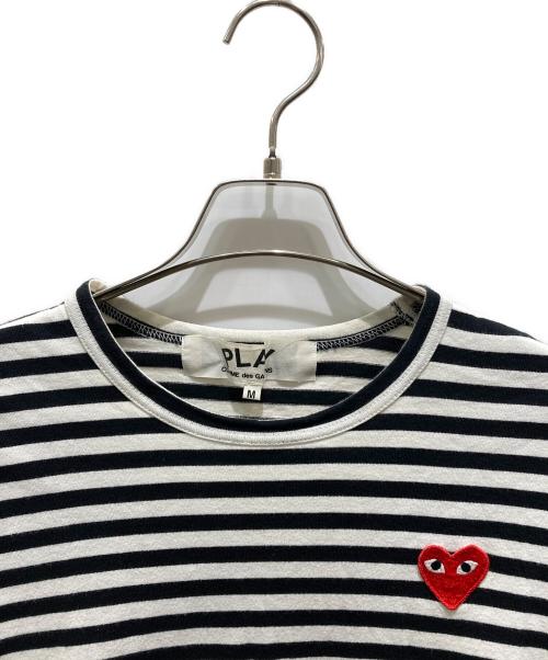 PLAY COMME des GARCONS（プレイコムデギャルソン）PLAY COMME des GARCONS (プレイコムデギャルソン) ハートワッペンボーダーカットソー ホワイト サイズ:Ｍの古着・服飾アイテム