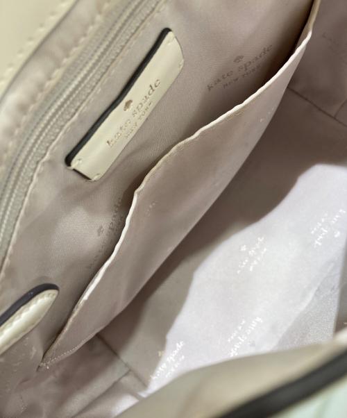 Kate Spade（ケイトスペード）Kate Spade (ケイトスペード) リーガン バケット バッグ ベージュの古着・服飾アイテム