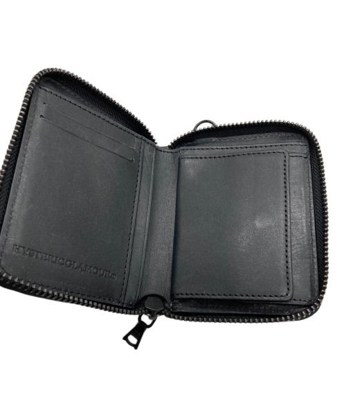 Hysteric Glamour（ヒステリックグラマー）Hysteric Glamour (ヒステリックグラマー) ロゴスタッズ ラウンドジップミニウォレット ブラックの古着・服飾アイテム