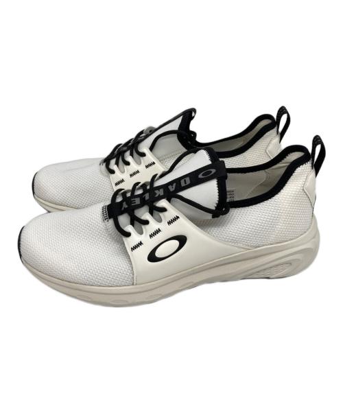OAKLEY（オークリー）OAKLEY (オークリー) ローカットスニーカー ホワイト サイズ:26.5の古着・服飾アイテム