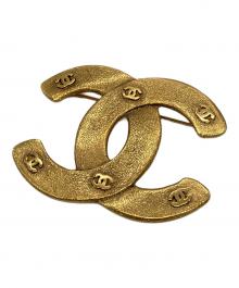 CHANEL（シャネル）の古着「ココマークブローチ」｜ゴールド