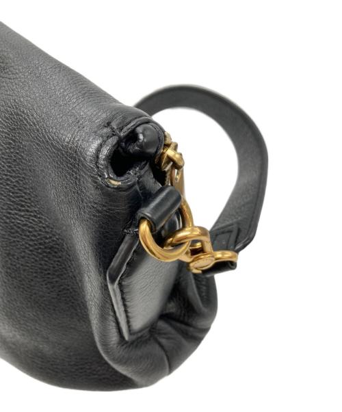 Marc by Marc Jacobs（マークバイマークジェイコブス）Marc by Marc Jacobs (マークバイマークジェイコブス) レザーショルダーバッグ ブラックの古着・服飾アイテム