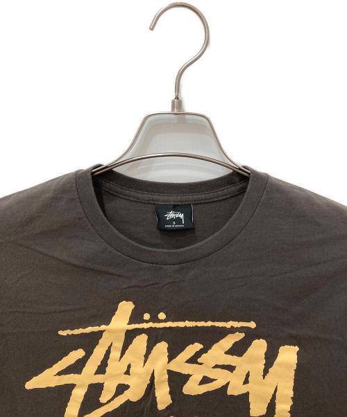 stussy（ステューシー）stussy (ステューシー) プリントTシャツ ブラウン サイズ:Sの古着・服飾アイテム