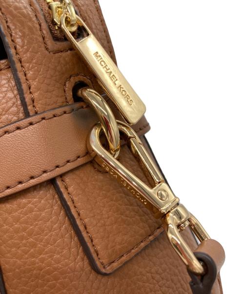 MICHAEL KORS（マイケル・コース）MICHAEL KORS (マイケル・コース) MERCER トップジップ ベルテッド サッチェル スモール ブラウンの古着・服飾アイテム