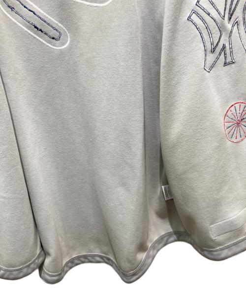 NIKE（ナイキ）NIKE (ナイキ) FUTURA (フューチュラ) be true ベースボールシャツ グレー サイズ:XLの古着・服飾アイテム