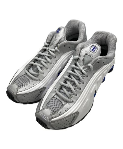 NIKE（ナイキ）NIKE (ナイキ) SHOX R4　ショックス R4 グレー サイズ:26の古着・服飾アイテム