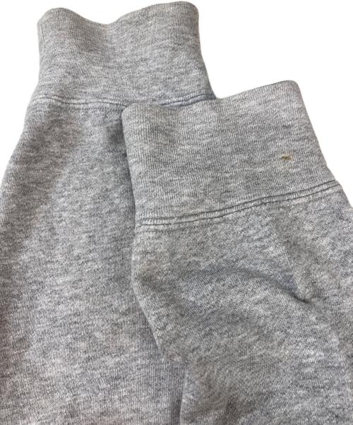 PLAY COMME des GARCONS（プレイコムデギャルソン）PLAY COMME des GARCONS (プレイコムデギャルソン) プルオーバーパーカー グレー サイズ:XLの古着・服飾アイテム