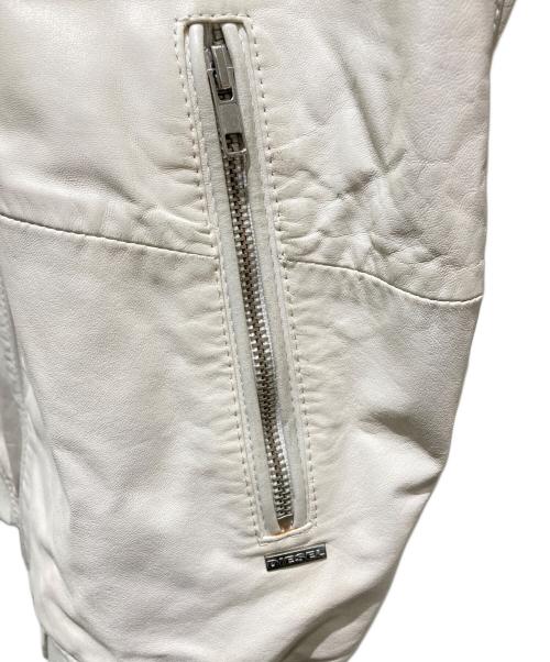 DIESEL（ディーゼル）DIESEL (ディーゼル) 加工フーデットレザージャケット ホワイト サイズ:Sの古着・服飾アイテム