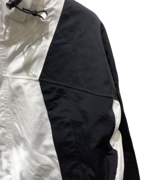 THE NORTH FACE（ザ ノース フェイス）THE NORTH FACE (ザ ノース フェイス) 1994 Retro Mountain Light FUTURELIGHT Jacket ブラック×ホワイト サイズ:Ｍの古着・服飾アイテム