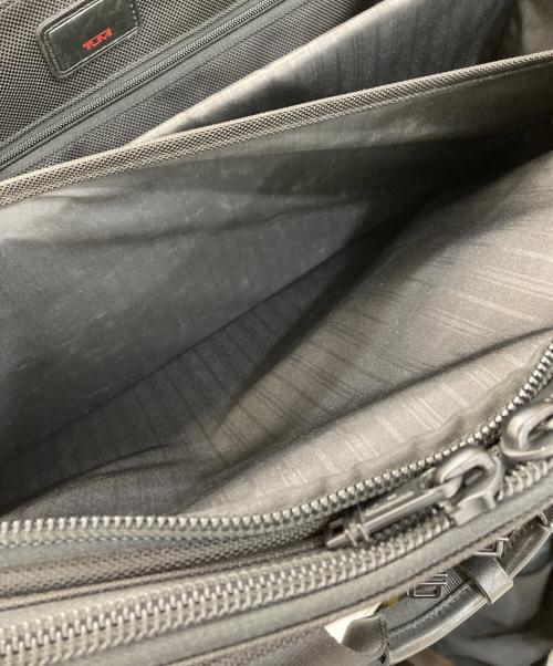 TUMI（トゥミ）TUMI (トゥミ) ウィールド・デラックス・エクスパンダブル・ブリーフ・ウィズ・ラップトップ・インサート ブラックの古着・服飾アイテム
