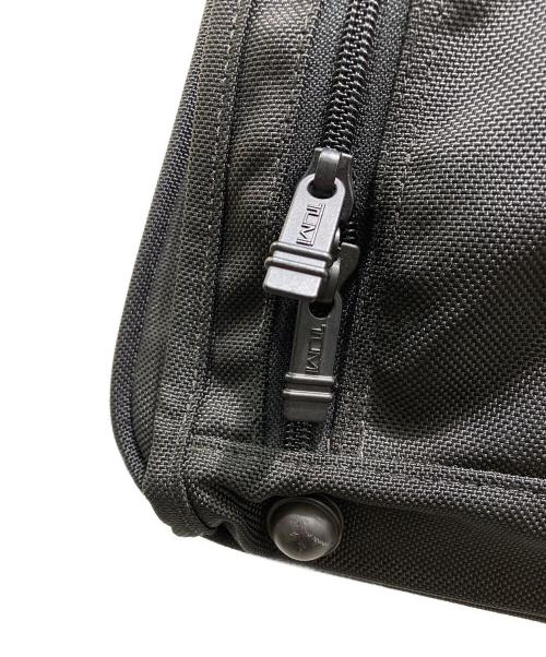 TUMI（トゥミ）TUMI (トゥミ) エクスパンダブル・ボストンバッグ ブラックの古着・服飾アイテム