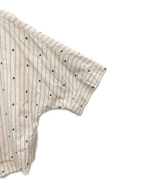 Marble SUD（マーブルシュッド）Marble SUD (マーブルシュッド) りんごストライプシャツ ベージュ サイズ:不明の古着・服飾アイテム