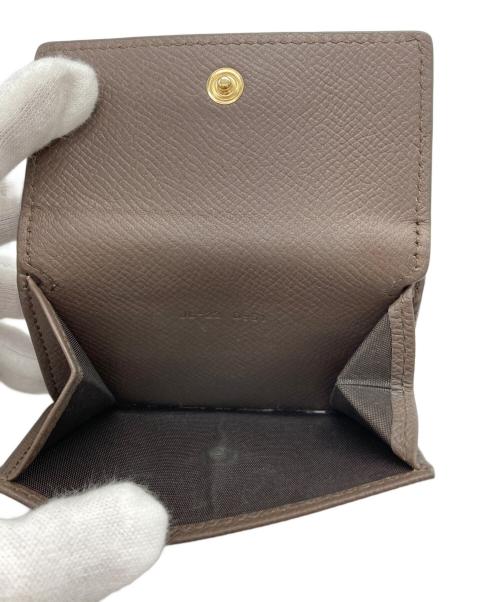 Ferragamo（フェラガモ）Ferragamo (フェラガモ) ヴァラリボン 3つ折り財布 ブラウンの古着・服飾アイテム