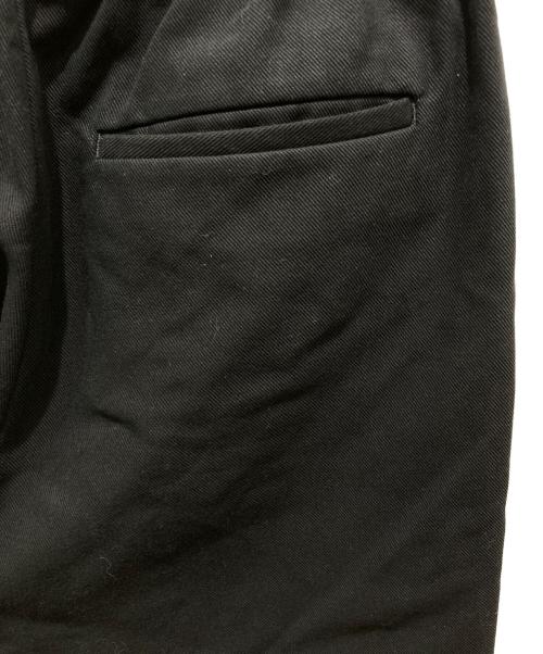 MARKAWARE（マーカウェア）MARKAWARE (マーカウェア) DOUBLE PLEATED TROUSERS ブラック サイズ:1の古着・服飾アイテム