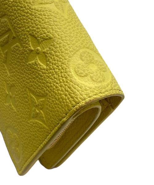 LOUIS VUITTON（ルイ ヴィトン）LOUIS VUITTON (ルイ ヴィトン) 2つ折り財布　ポルトフォイユ クレア アンプラント イエローの古着・服飾アイテム