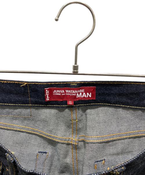 JUNYA WATANABE MAN（ジュンヤワタナベマン）JUNYA WATANABE MAN (ジュンヤワタナベマン) LEVI'S (リーバイス) 513 ステッチ刺繍デニムパンツ インディゴ サイズ:XSの古着・服飾アイテム
