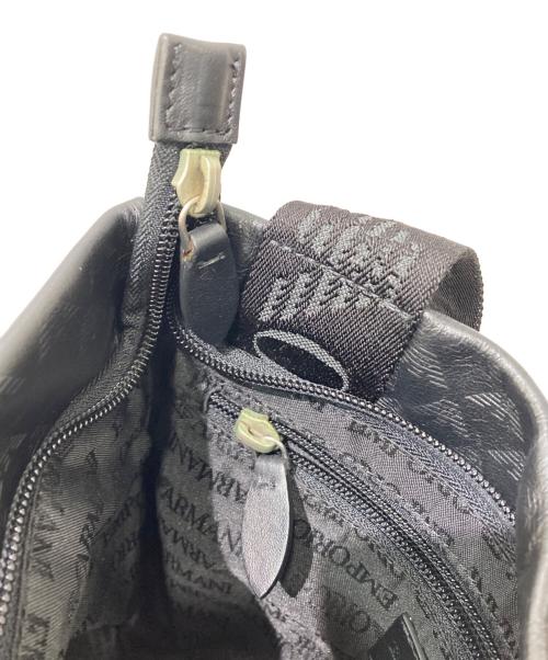 EMPORIO ARMANI（エンポリオ アルマーニ）EMPORIO ARMANI (エンポリオ アルマーニ) アイアンイーグルロゴモノグラムショルダーバッグ ブラックの古着・服飾アイテム
