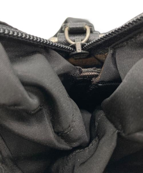 PRADA（プラダ）PRADA (プラダ) ナイロンハンドバッグ ブラックの古着・服飾アイテム
