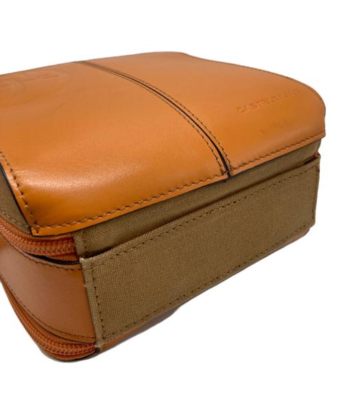 CASTELBAJAC（カステルバジャック）CASTELBAJAC (カステルバジャック) ショルダーバッグ ベージュの古着・服飾アイテム