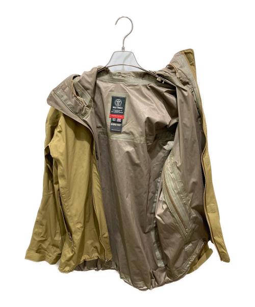 WILD THINGS（ワイルドシングス）WILD THINGS (ワイルドシングス) ACTICAL ALPINIST HARD SHELL JACKET SO 2.0 3LAYER カーキ サイズ:XLの古着・服飾アイテム
