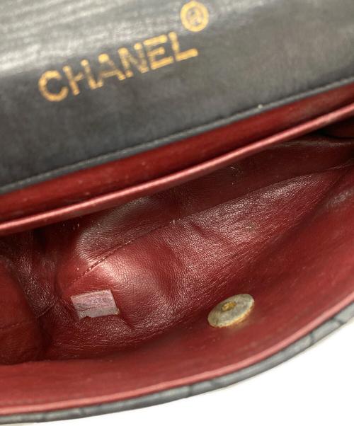 CHANEL（シャネル）CHANEL (シャネル) マトラッセ　チェーンショルダーバッグ ブラックの古着・服飾アイテム