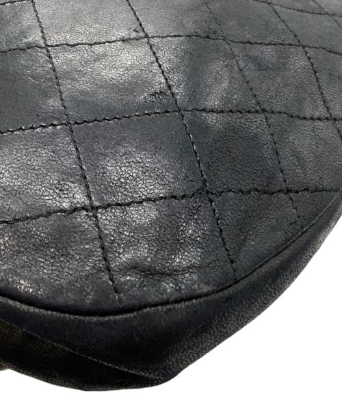 CHANEL（シャネル）CHANEL (シャネル) マトラッセ　チェーンショルダーバッグ ブラックの古着・服飾アイテム