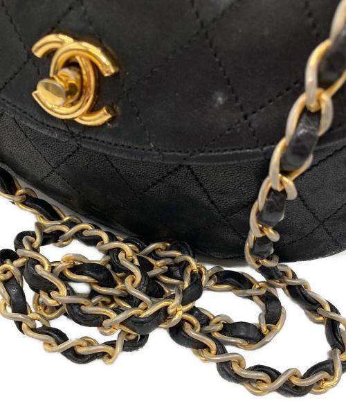 CHANEL（シャネル）CHANEL (シャネル) マトラッセ　チェーンショルダーバッグ ブラックの古着・服飾アイテム