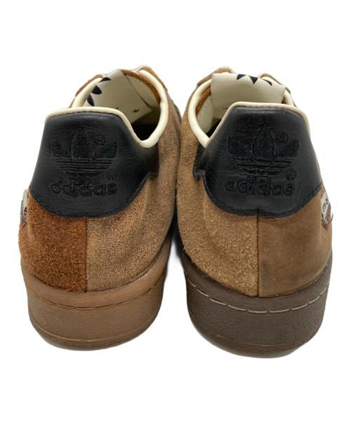 adidas（アディダス）adidas (アディダス) song for the mute (ソングフォーザミュート) SUPERSTAR 82 ブラウン サイズ:28.5の古着・服飾アイテム